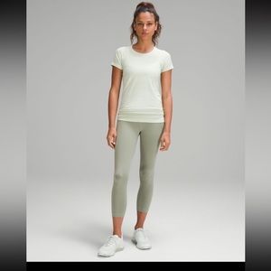 Lululemon Wunder Train 23” crop with pockets